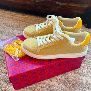 NIB, Tory Burch Monogram sneakers!